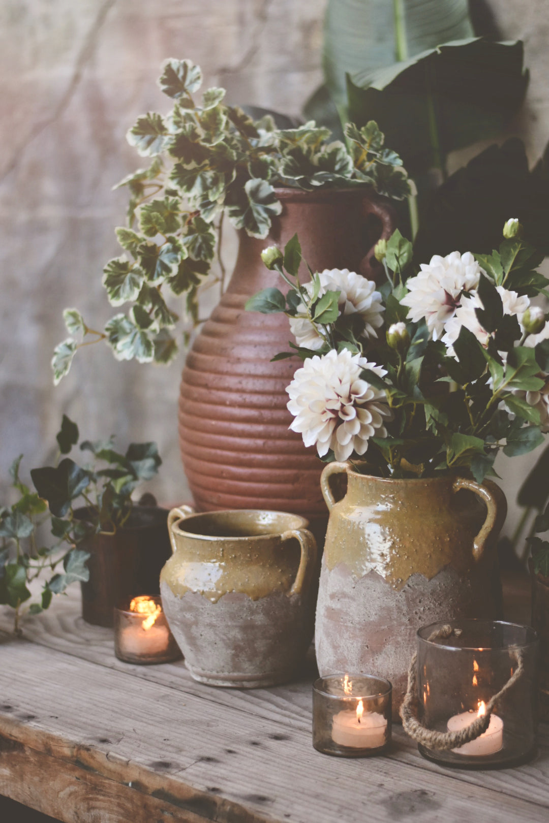 Dahlia Støvet Creme
