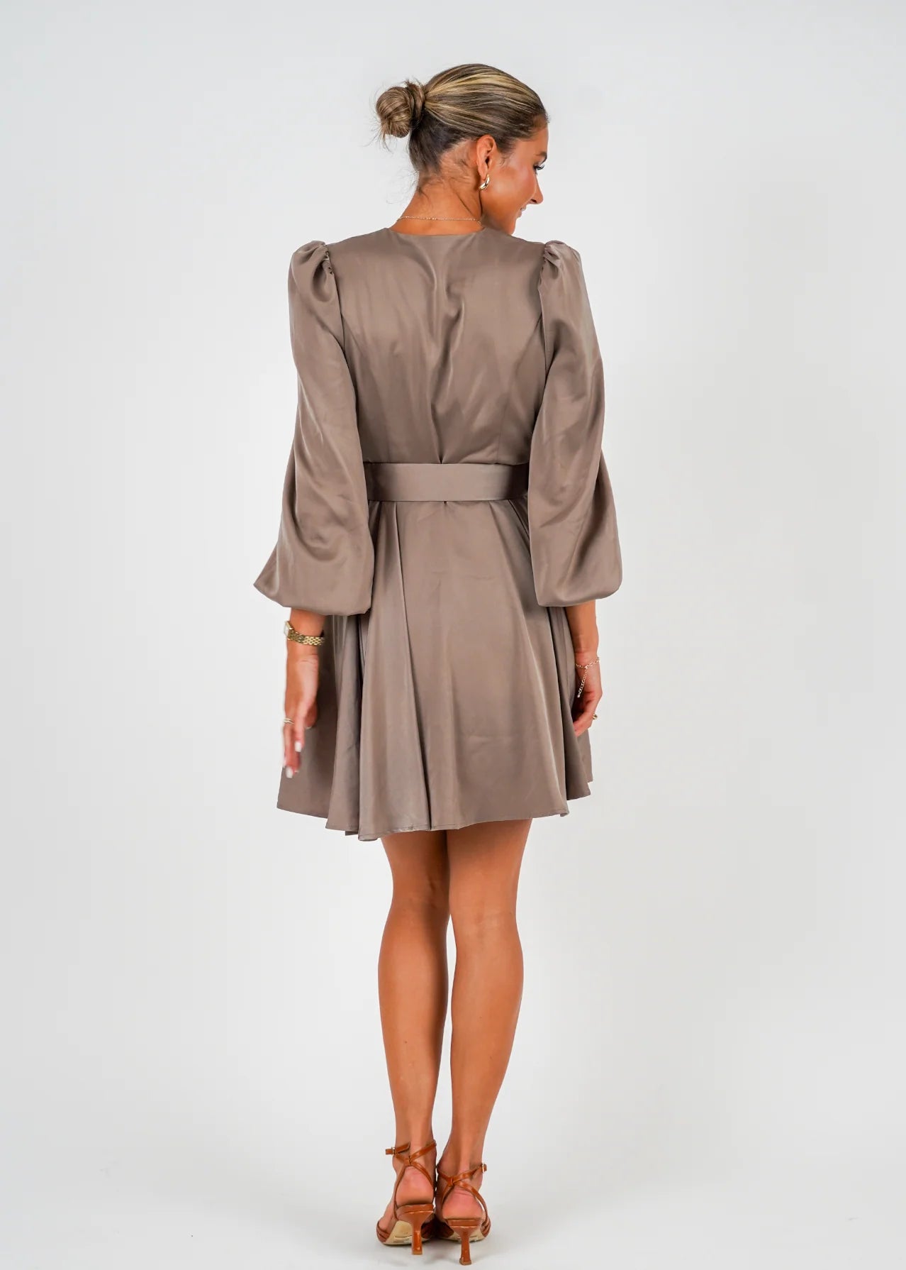 Golightly Queen Satin kjole