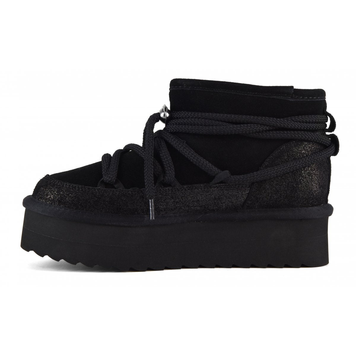 Short platform montain look