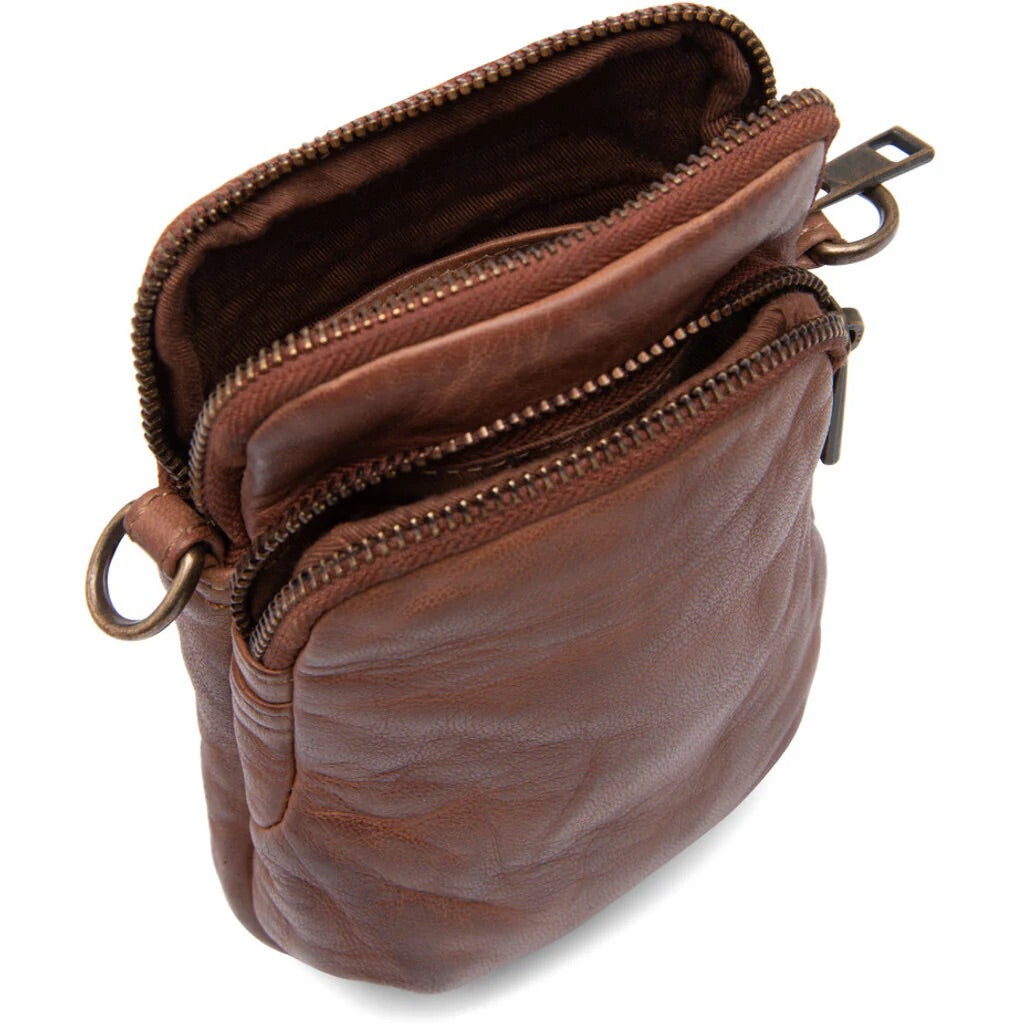 Mobile bag in soft vintage look leather