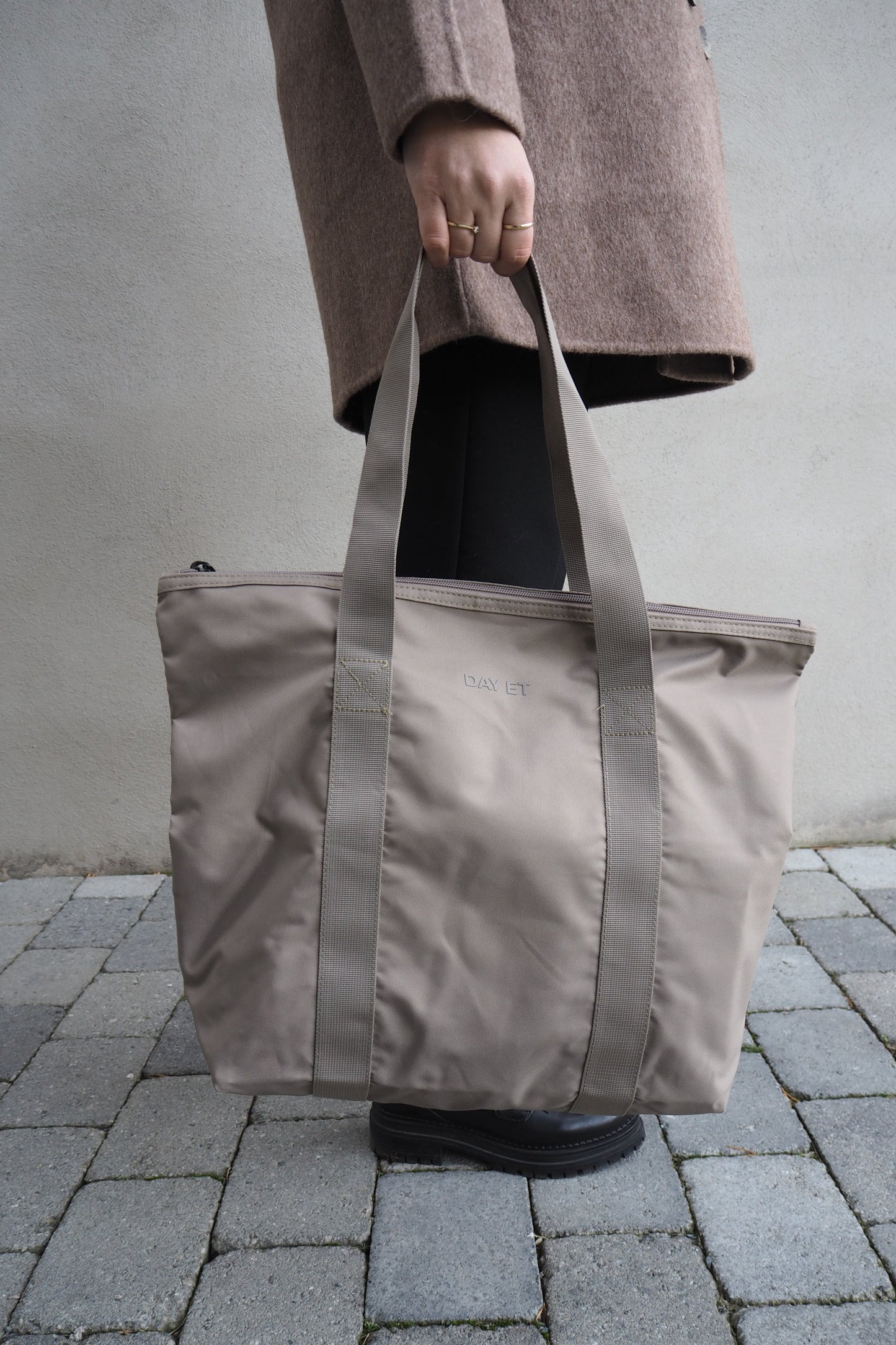 DAY RE-S TONAL BAG M