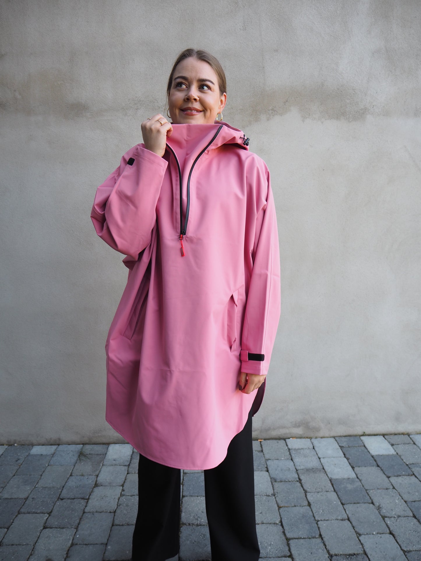 MUNK Poncho