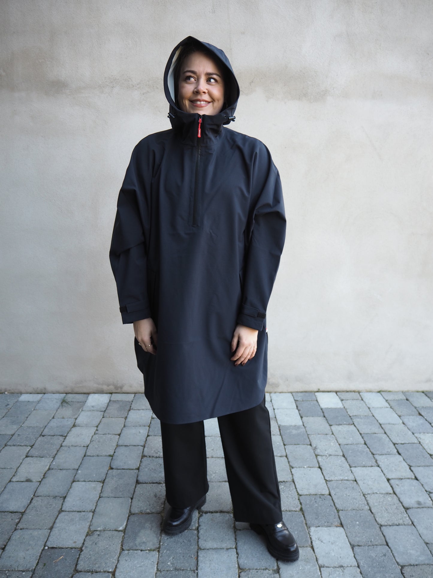 MUNK Poncho
