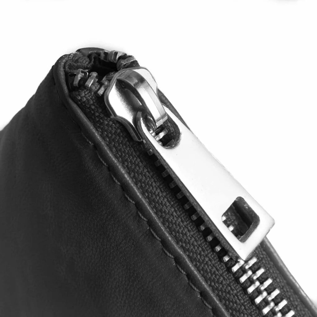 Small purse in soft leather