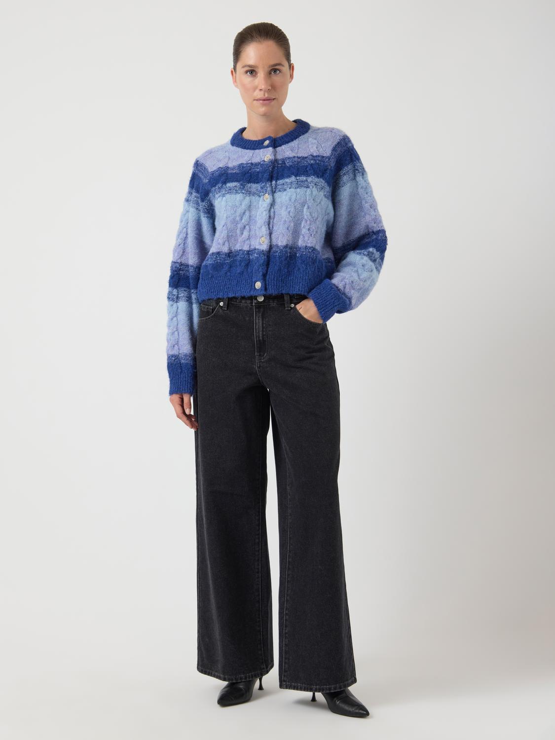 Yasmegano Ls Knit Short Cardigan S.