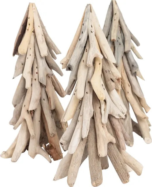 Nyanga tre i drivved lite