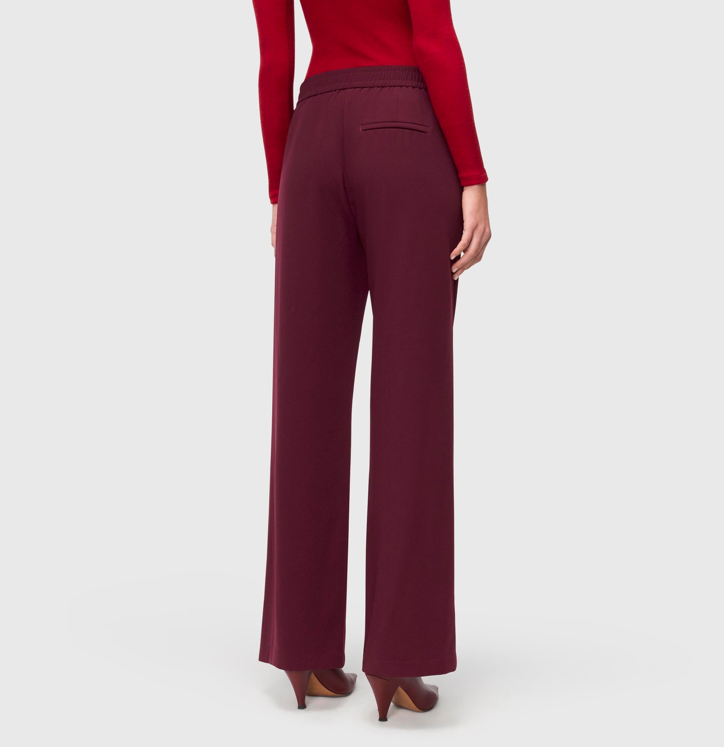 Chiara aubergine