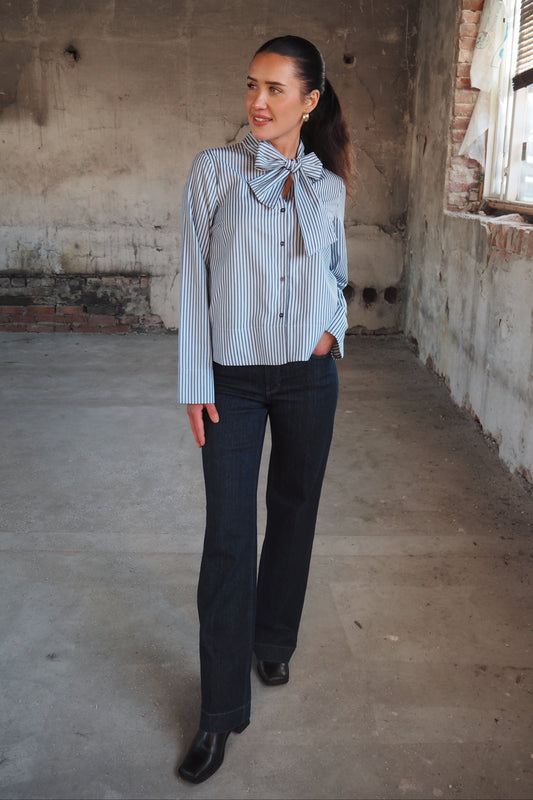 Yastwimi Ls Bow Shirt