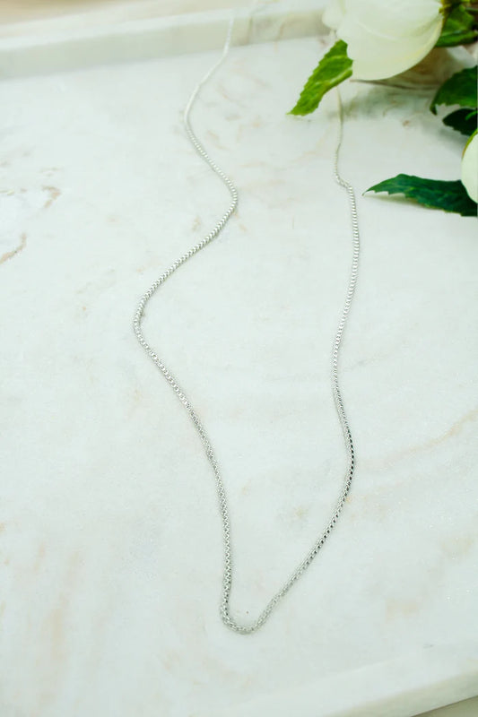 Simple chic chain necklace