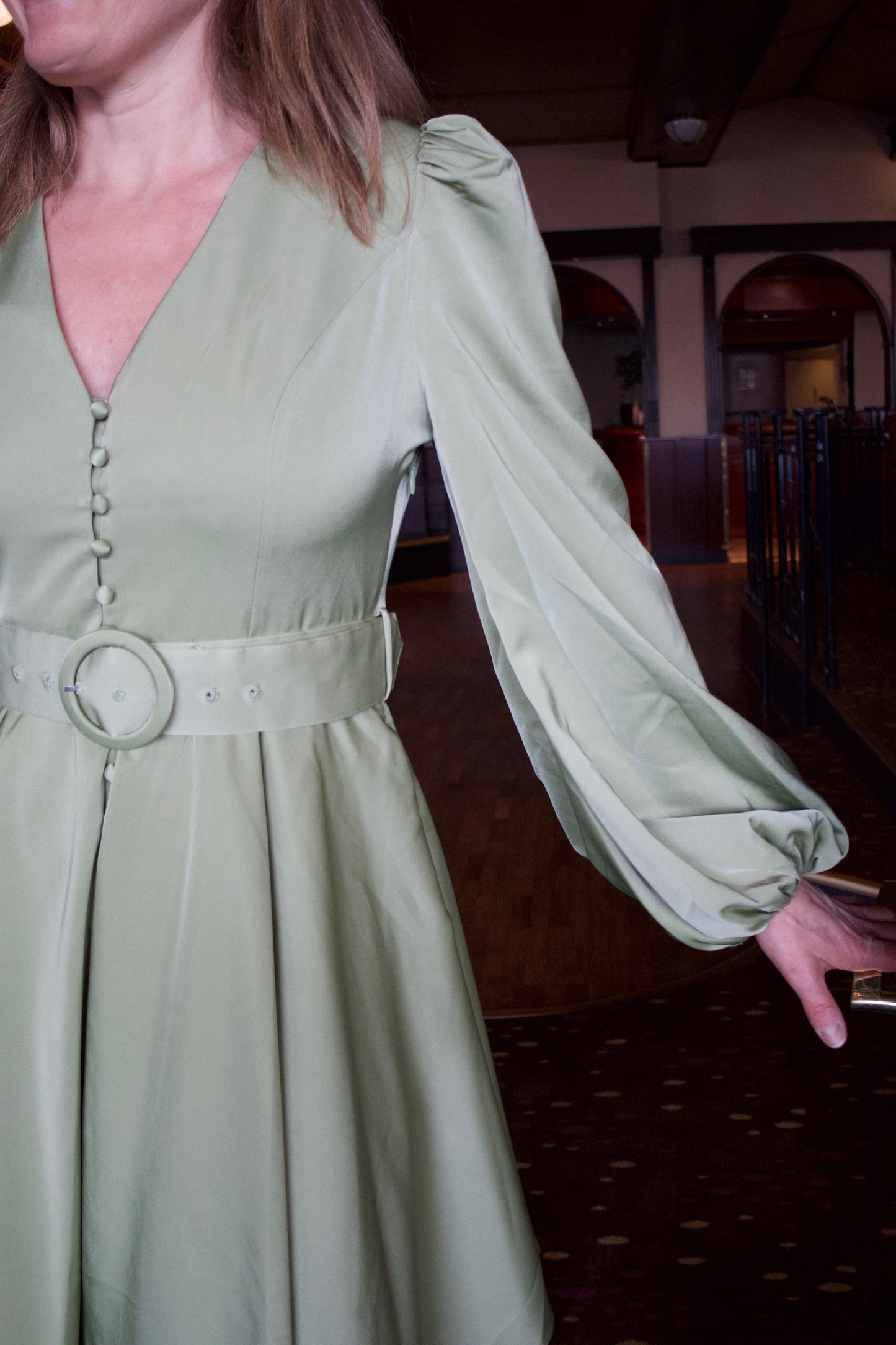 Golightly Queen Satin kjole