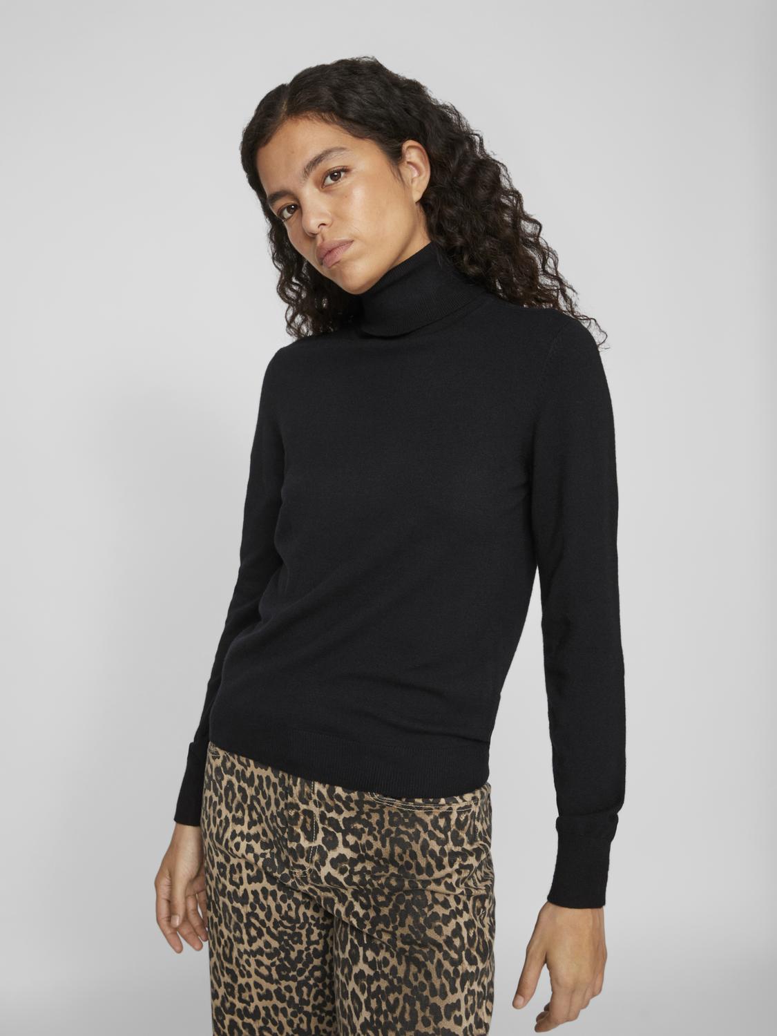 Vicomfy l/s roll-neck knit top