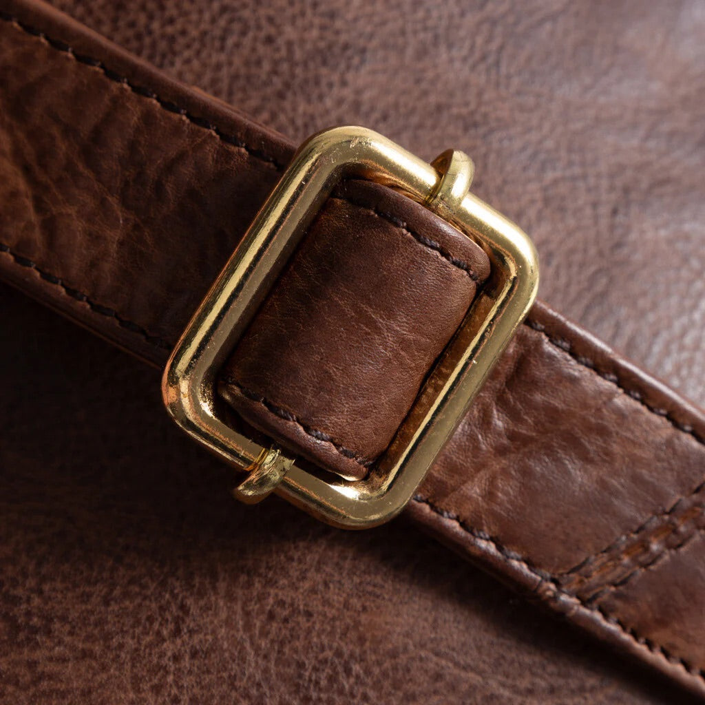 Classic mobile bag in soft leather quality