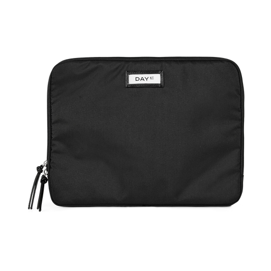 Day Gweneth RE-S Folder