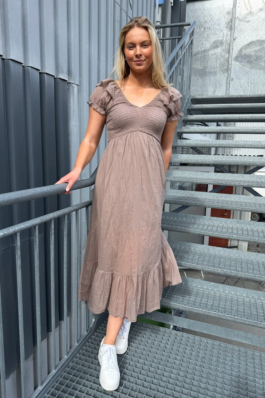 Yana Kjole