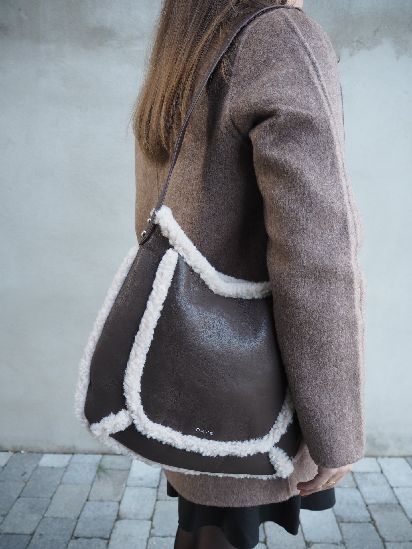 DAY Faux shearling shoulder