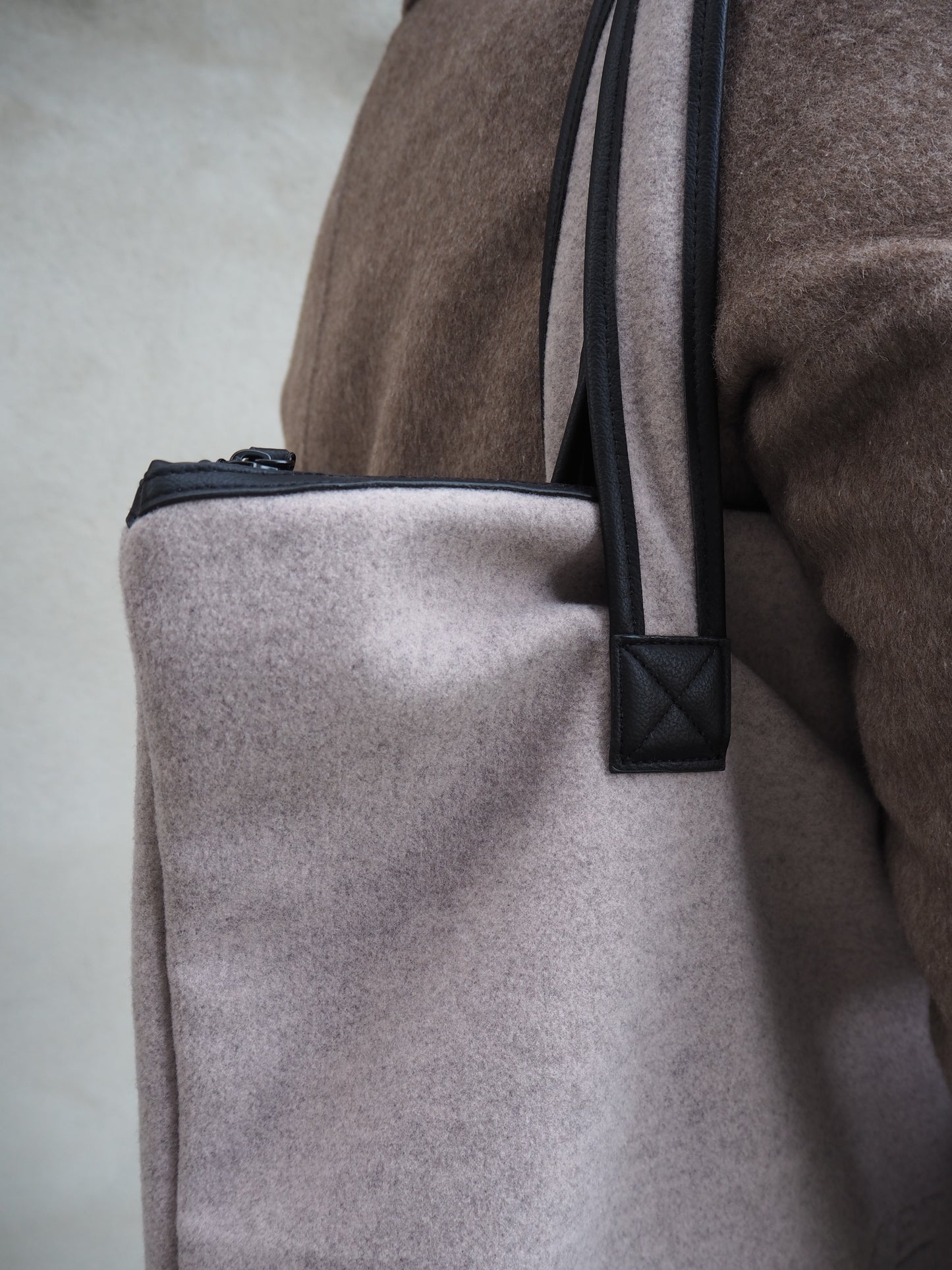 DAY WOOLEN BAG M