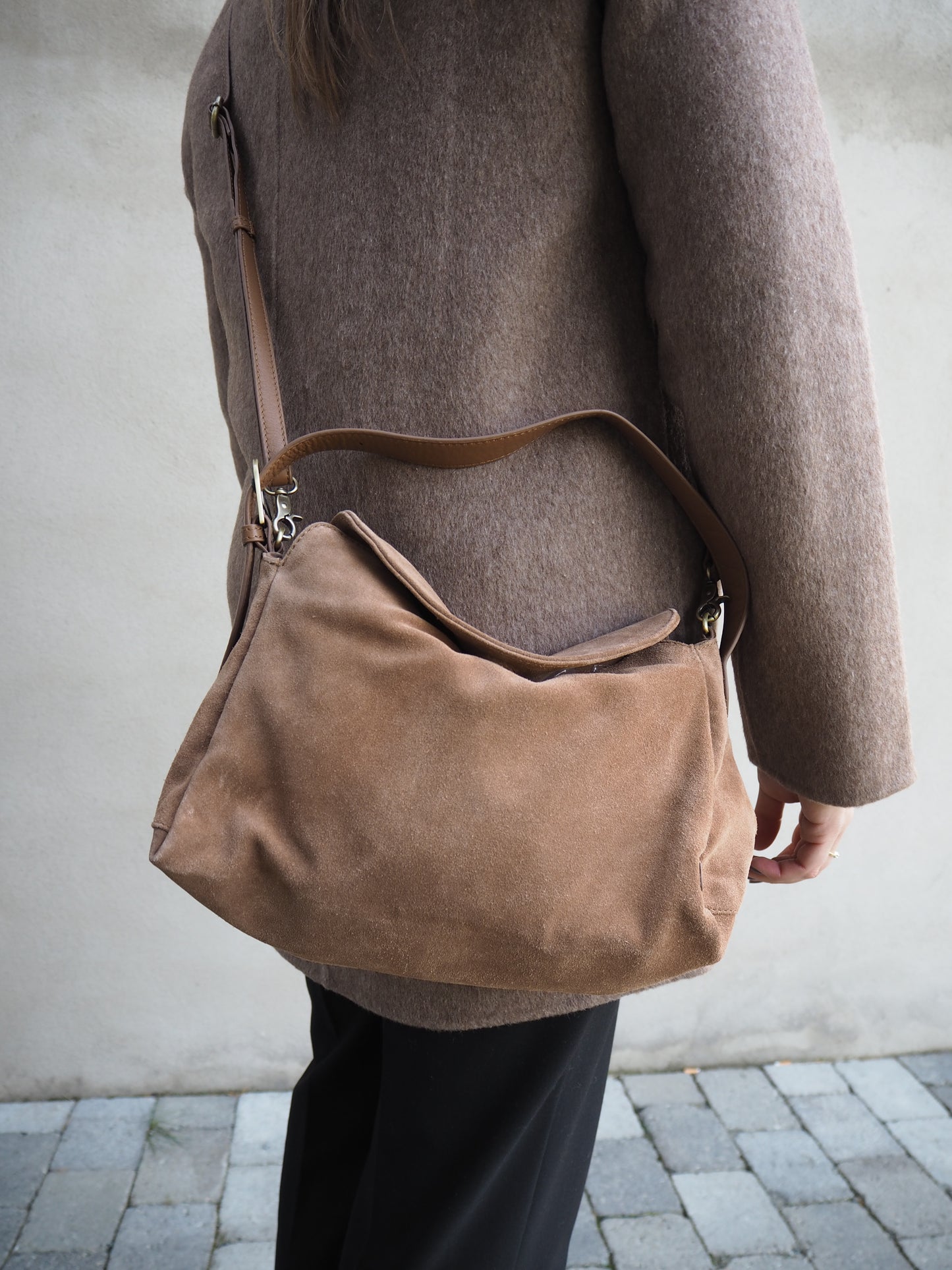 Exclusive suede crossbody bag