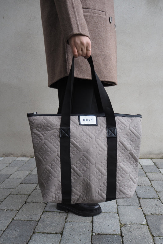 Day Gweneth RE-Q Flotile Bag M