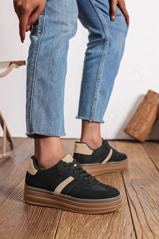 Sneakers w.Stripe