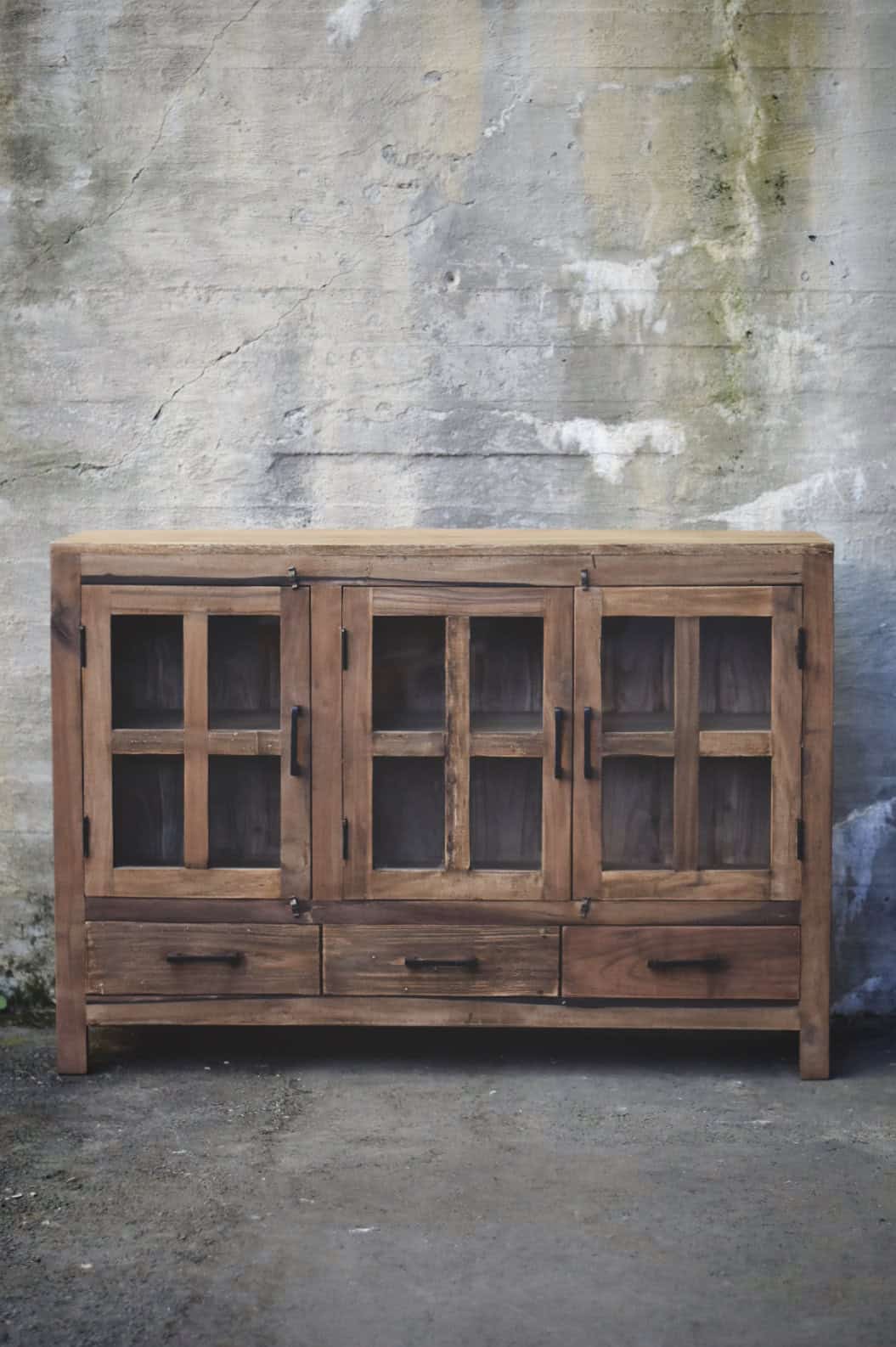 Vintage skjenk m/skuffer & dører 130*40*90cm