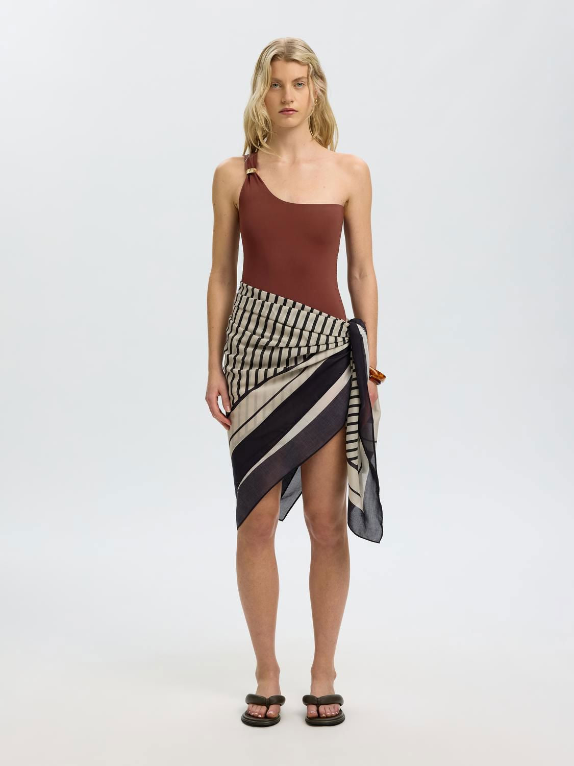 Slfbari One Shoulder Swimsuit