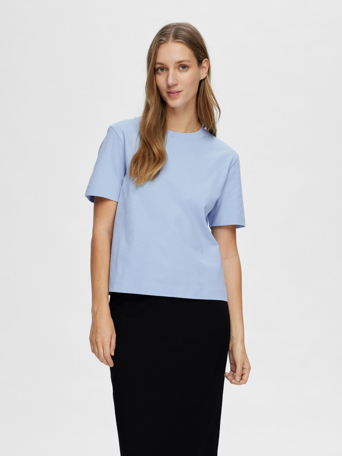 Essential ss boxy tee noos