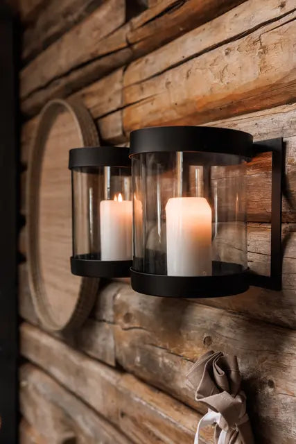 Vila vegglykt svart med glass