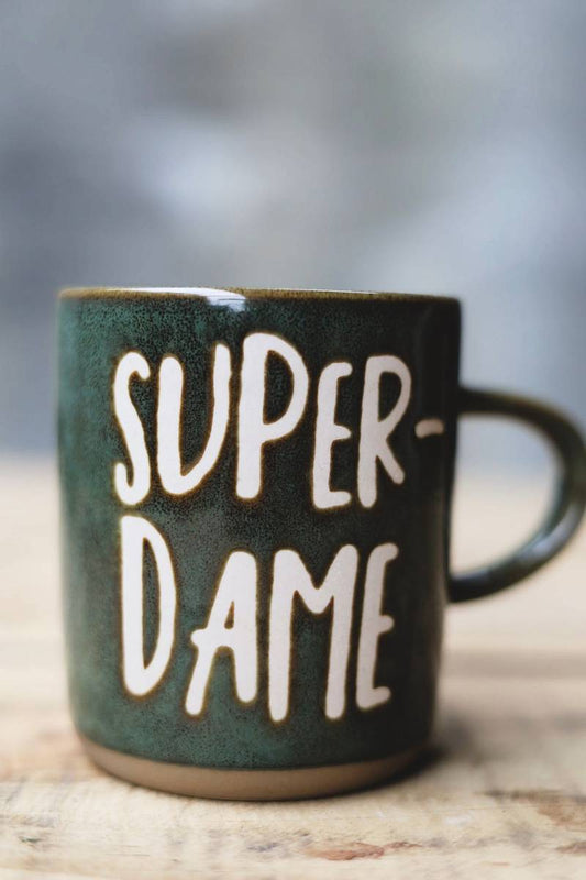 "Superdame"